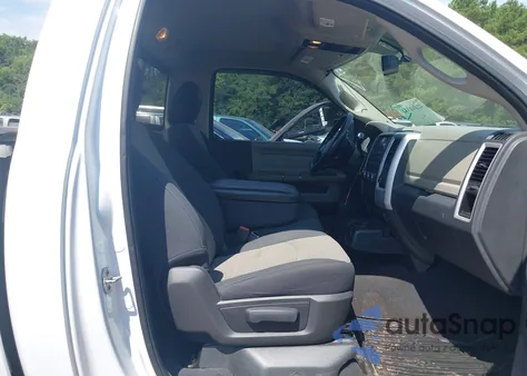 2011 Dodge Ram 1500 z USA, uszkodzony, nr VIN 3D7JV1ET0BG602741